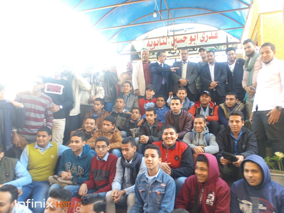 كلية الآثار جامعة سوهاج تبدأ نشاطها التثقيفي التوعوي لطلاب المدارس بمحافظة سوهاج اليوم الأول  الاحد الموافق 16/ 2 /2020م، (مدرسة قدري أبو حسين الثانوية)