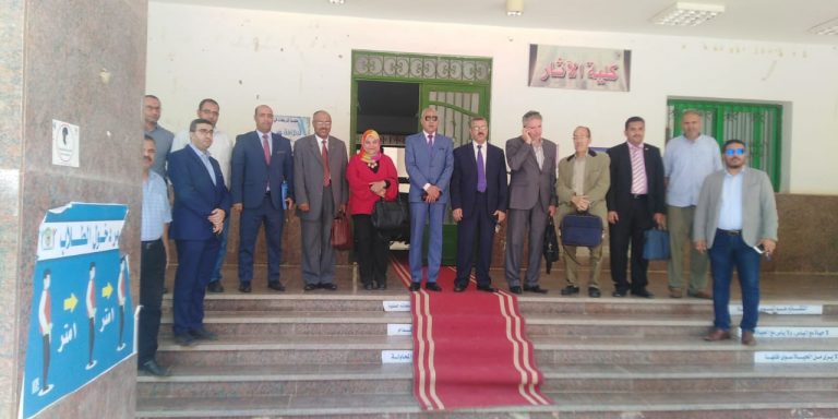 زيارة لجنة قطاع الآثار بالمجلس الأعلى للجامعات لكلية الآثار