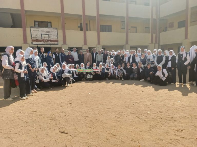 التوعية الاثرية لزيارة طلاب كلية الاثار لمدرسة ناصر الاعدادية بادفا