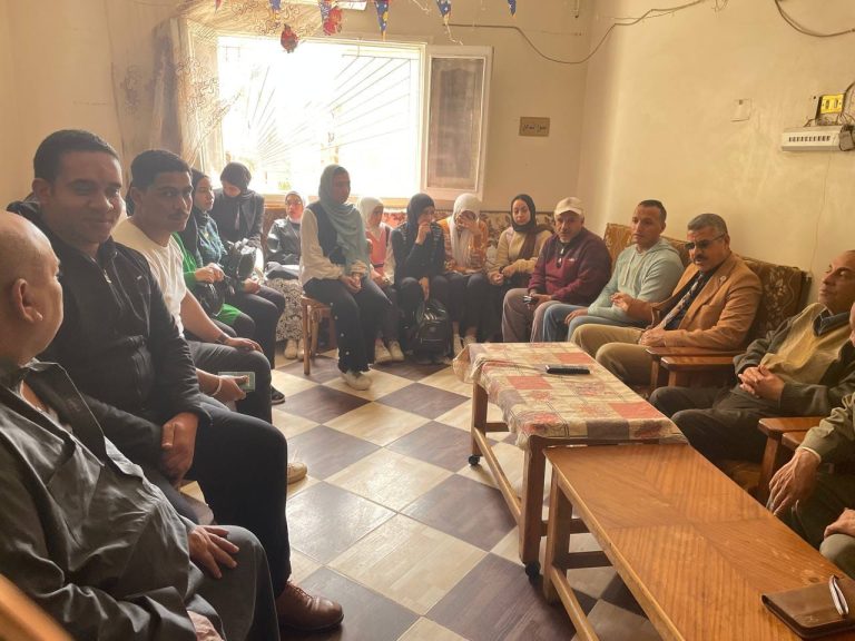 زيارة كلية الآثار لدار المسنين