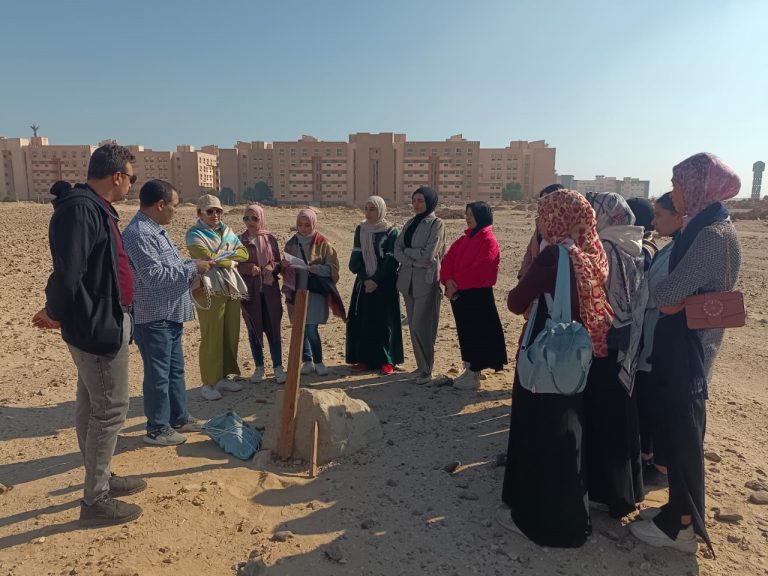 قسم الآثار الإسلامية بكلية الآثار يستأنف تدريباته العملية لطلابه في مقرر التنقيبات الأثرية والتوثيق