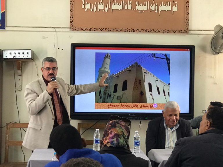 زيارة مدرسة الاعدادية بنين باخميم لتوعية الطلاب بأهمية الآثار في ربوع مصر المختلفة