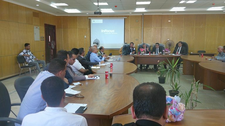 لمؤتمر العلمى الدوري للكلية بقاعة مجلس الكلية