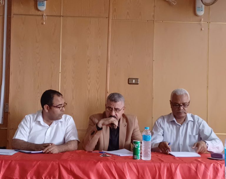 عقد سمينار علمي لمناقشة خطة البحث المُقدمة للتسجيل لدرجة الماجستير من الطالبة/ آيات أحمد خلف (من خارج الجامعة)