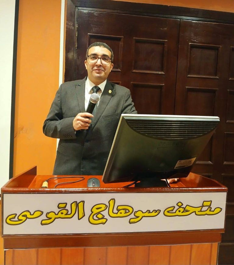 محاضرة ” الفحص والتحليل وأهميته في علم الآثار والحفظ والترميم” ألقاها:د/ عمرو محمد عبد الستار _ أستاذ مساعد بكلية الآثار جامعة سوهاج.