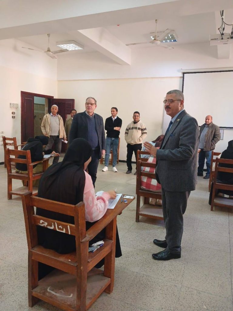 متابعة أعمال الامتحانات في يومها الخامس بكلية الآثار